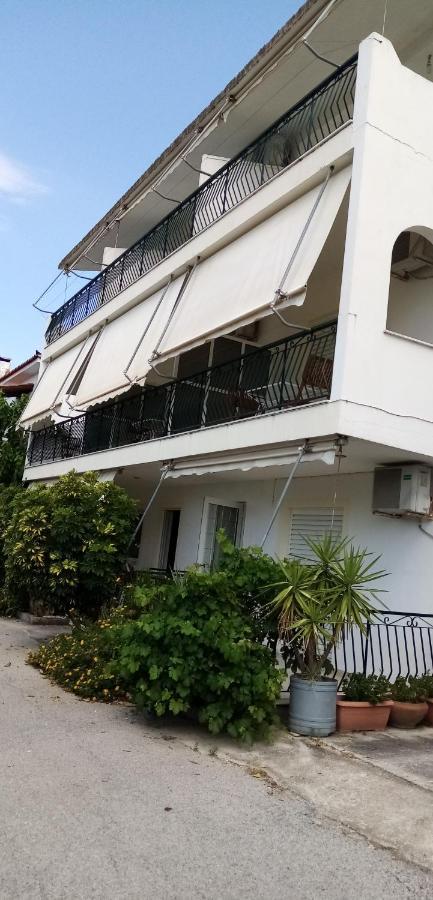 Γεώργιος Παπαϊωάννου Ενοικιαζόμενα Δωμάτια Khrónia Buitenkant foto