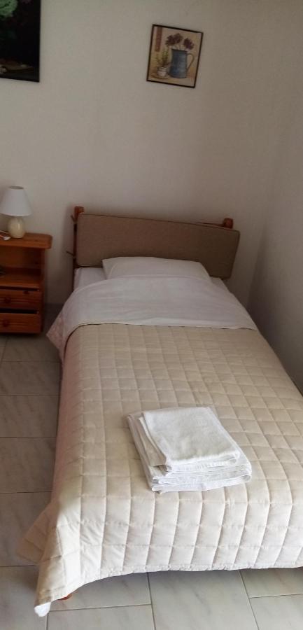 Γεώργιος Παπαϊωάννου Ενοικιαζόμενα Δωμάτια Khrónia Buitenkant foto